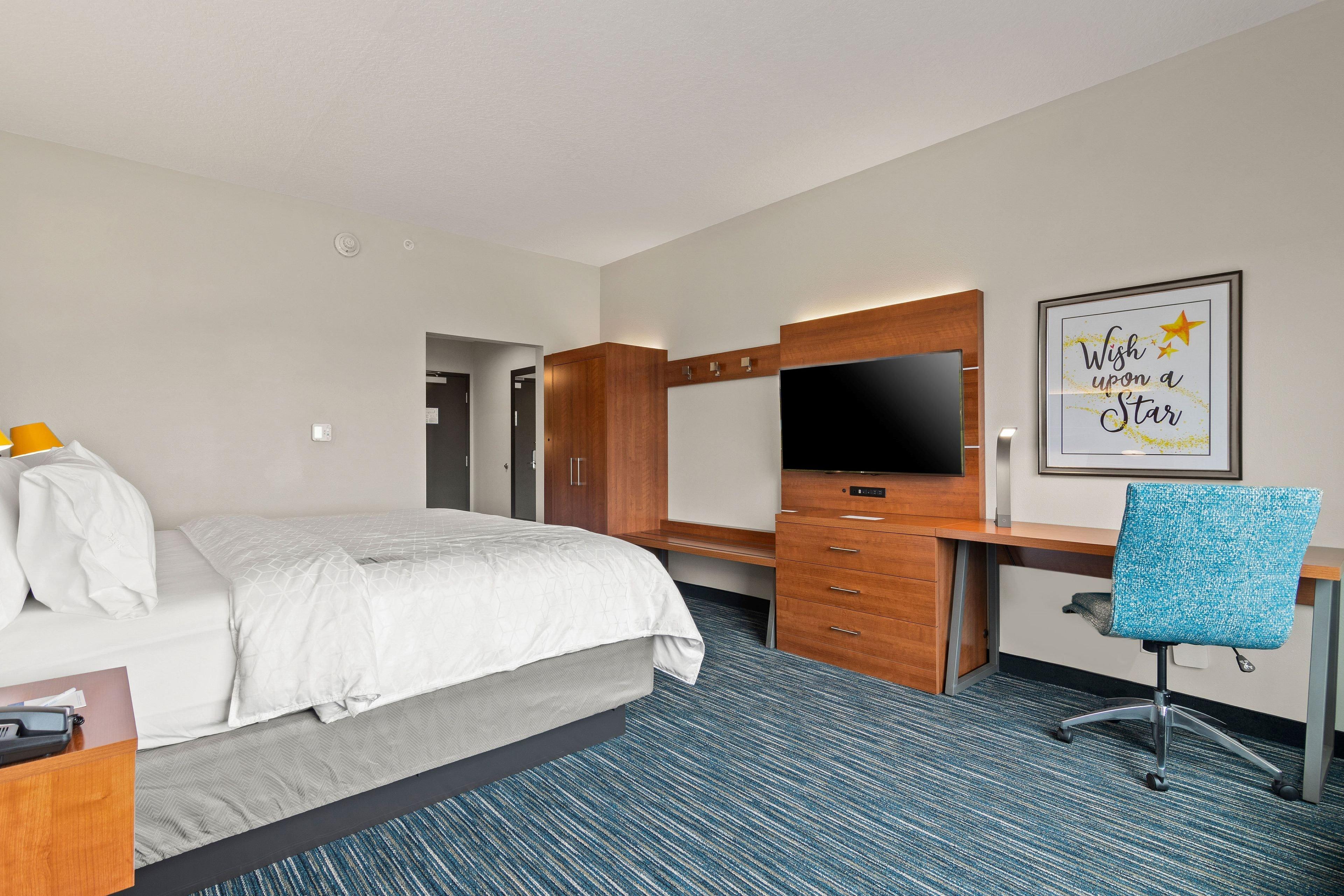 Holiday Inn Express & Suites Orlando- Lake Buena Vista By Ihg Exterior photo
