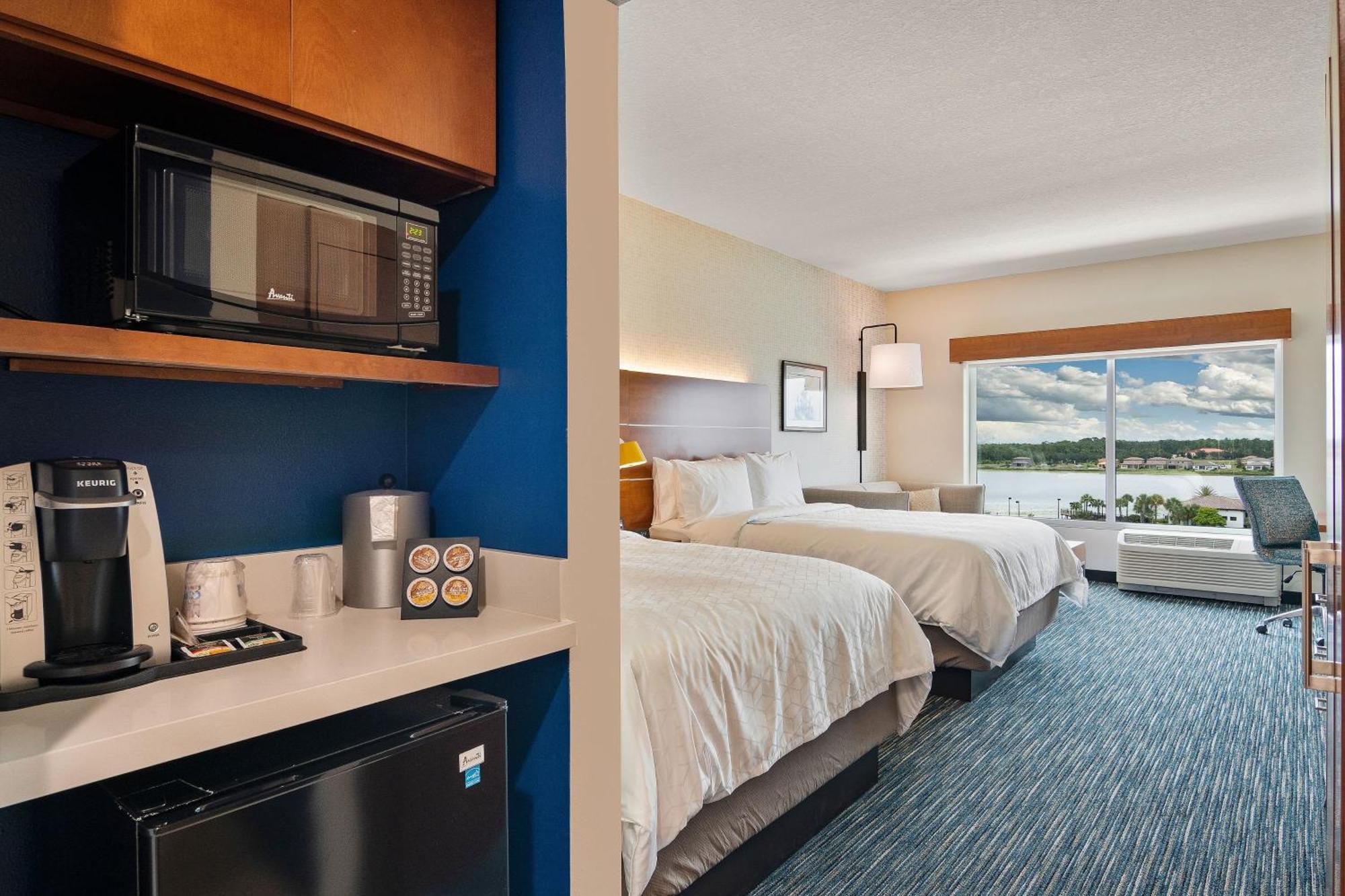 Holiday Inn Express & Suites Orlando- Lake Buena Vista By Ihg Exterior photo