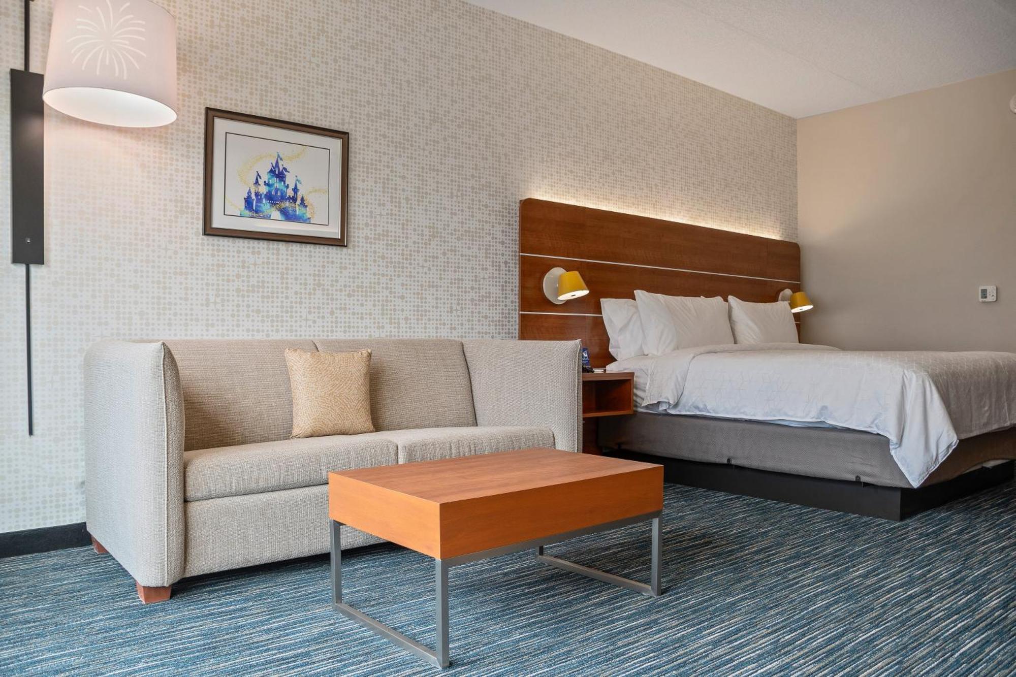 Holiday Inn Express & Suites Orlando- Lake Buena Vista By Ihg Exterior photo
